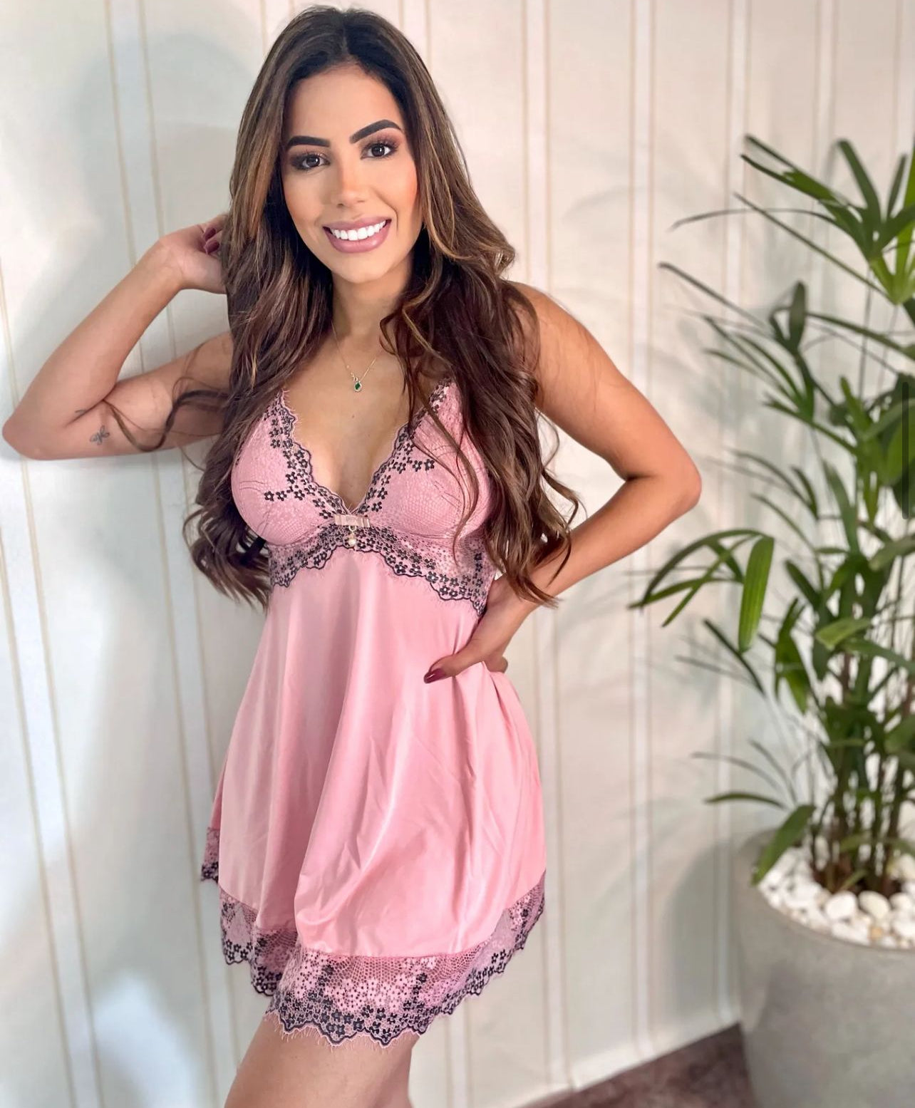 CAMISOLA AURORA – ROSA HERA E PRETO
