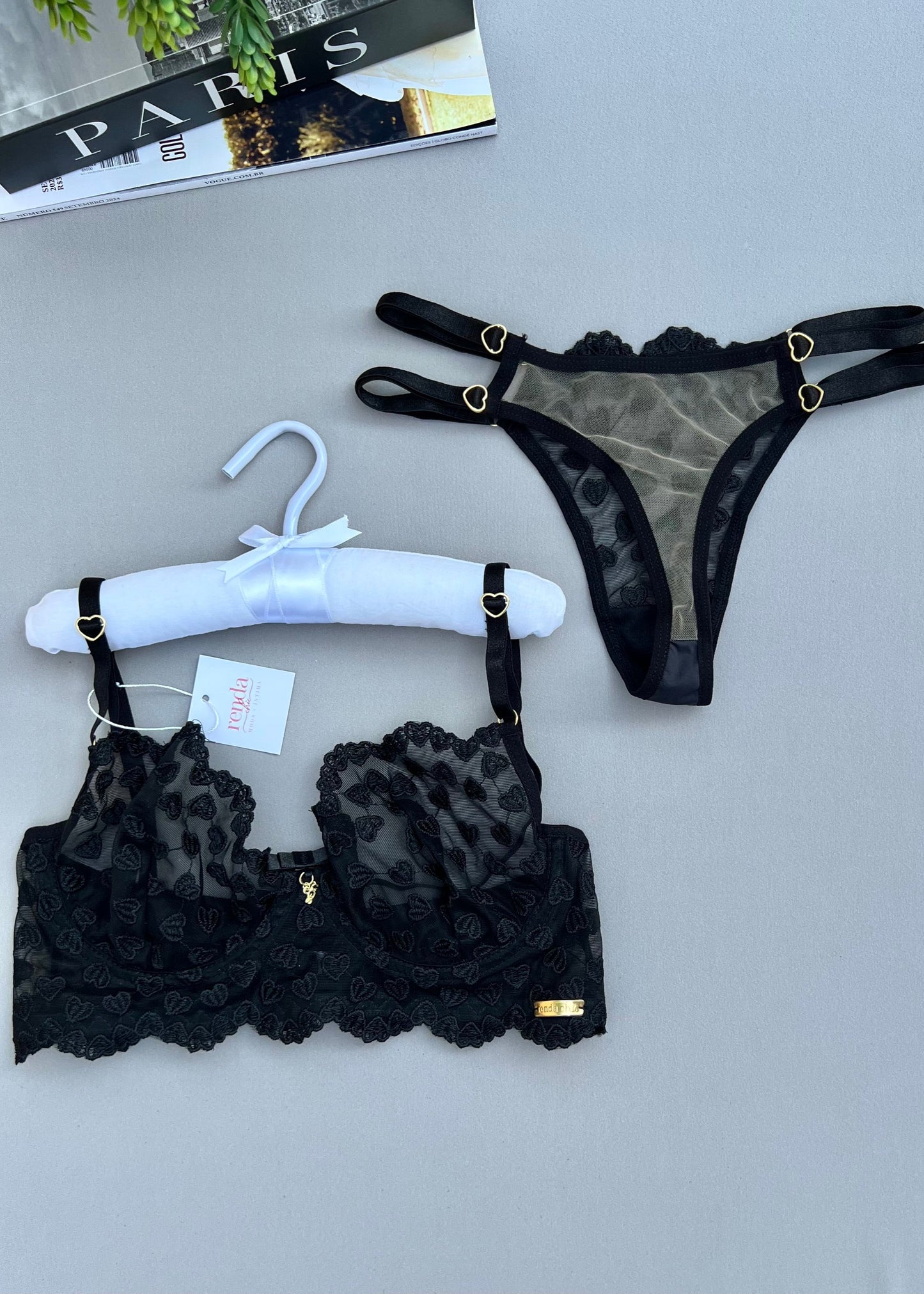 Conjunto Amour Désiré -  Tule bordado com corações - fio duplo