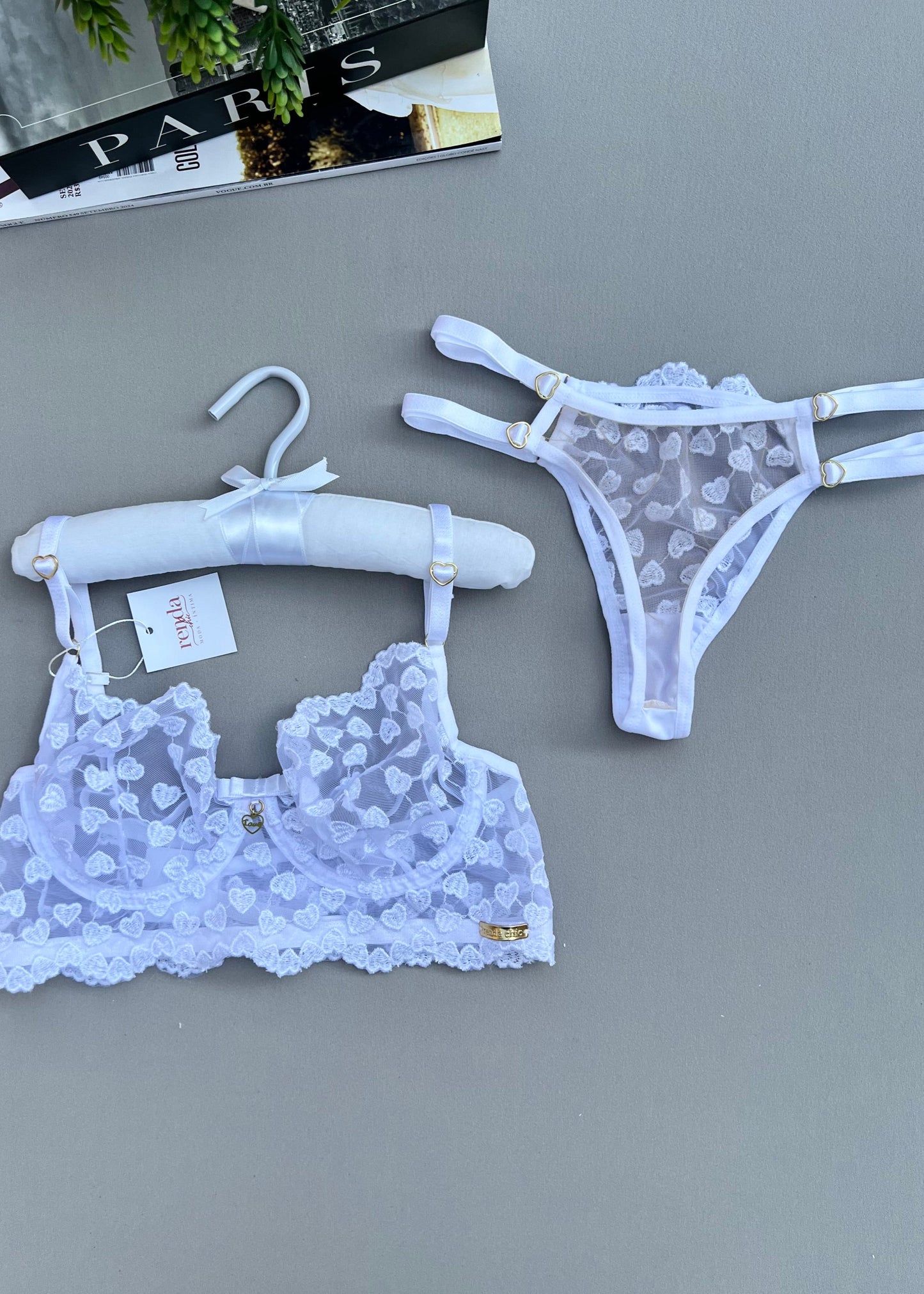 Conjunto Amour Désiré -  Tule bordado com corações - fio duplo