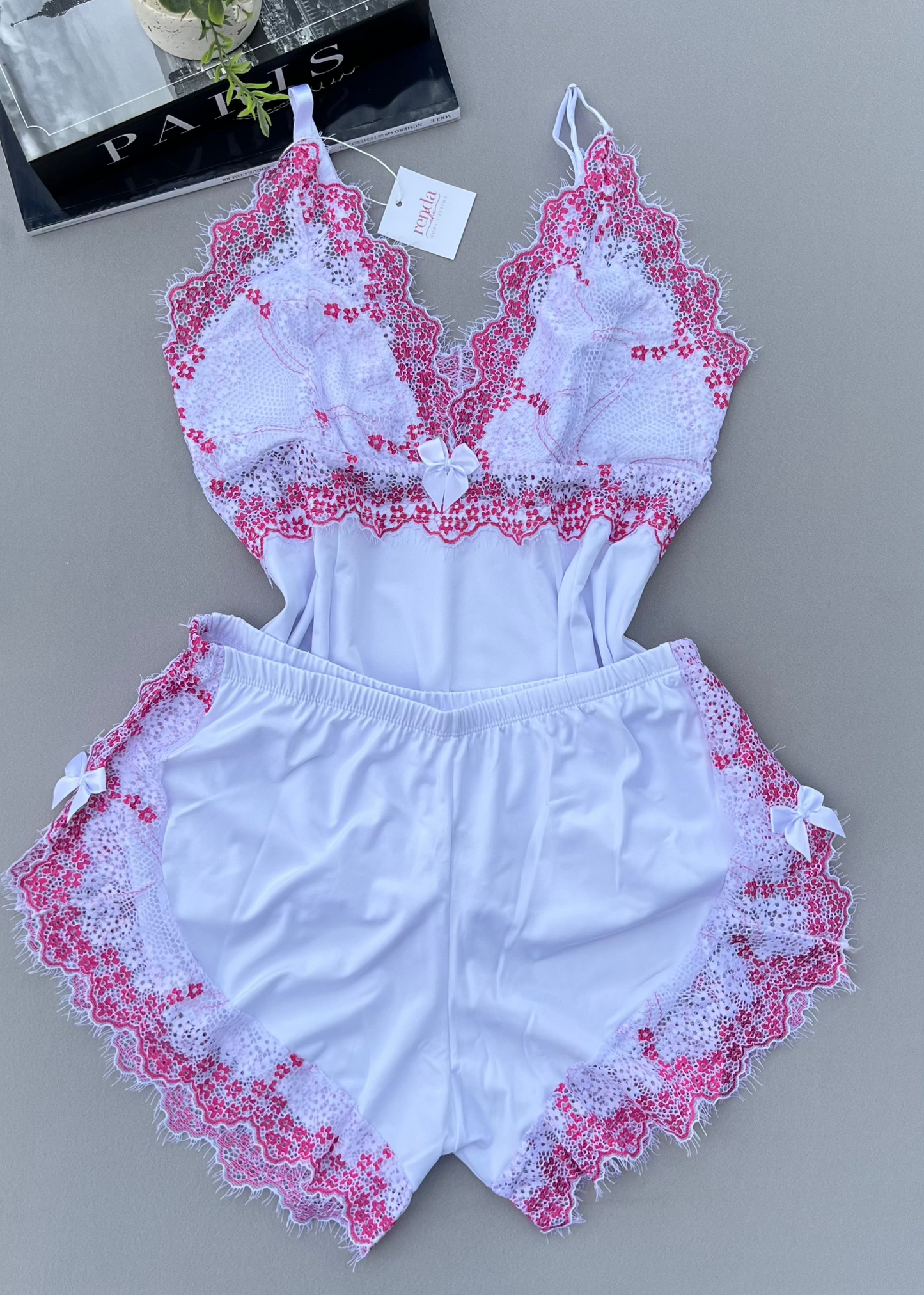 Conjunto de pijama curto - White and Ruby Pink
