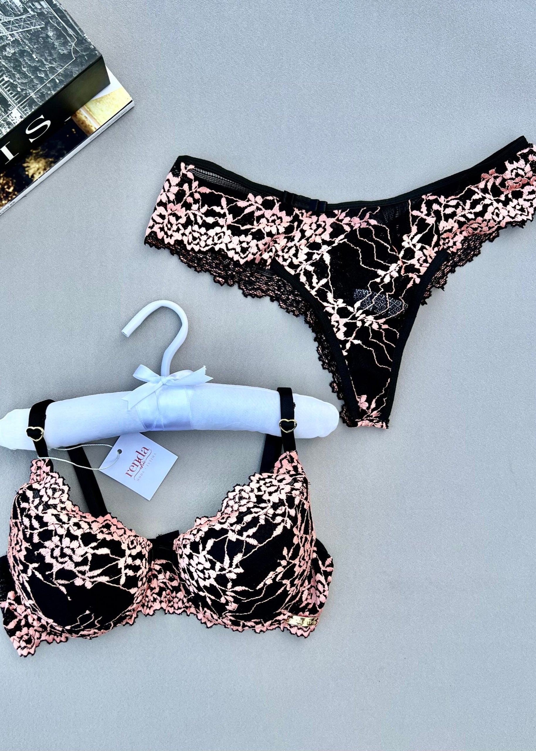 conjunto-mel-preto-com-rose-m