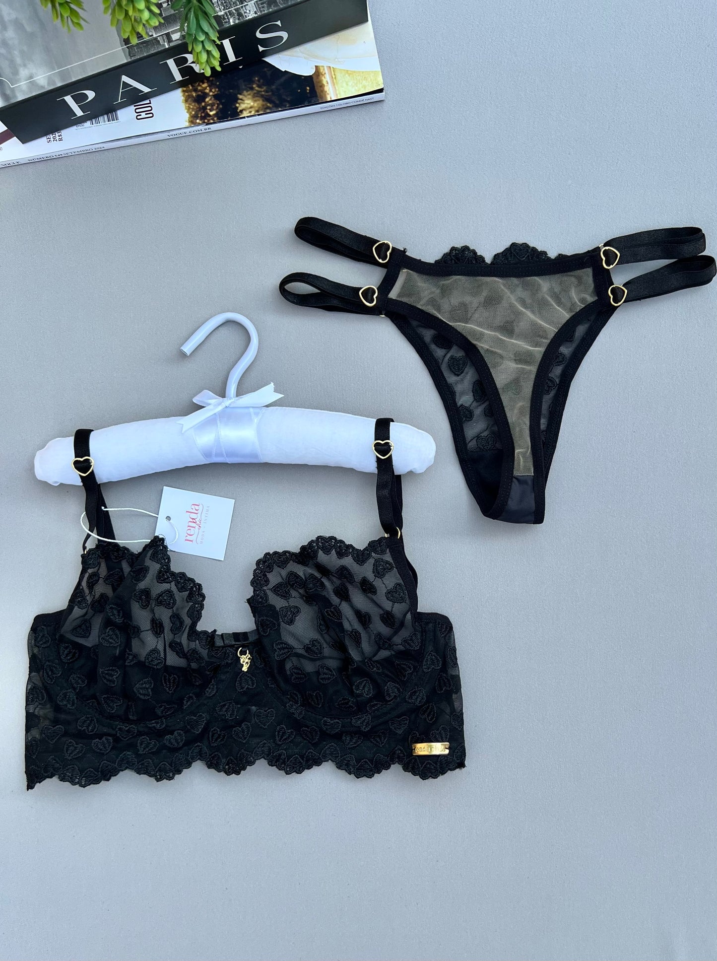 CONJUNTO ELOISE – TULE BORDADO COM CORAÇÕES – FIO DUPLO