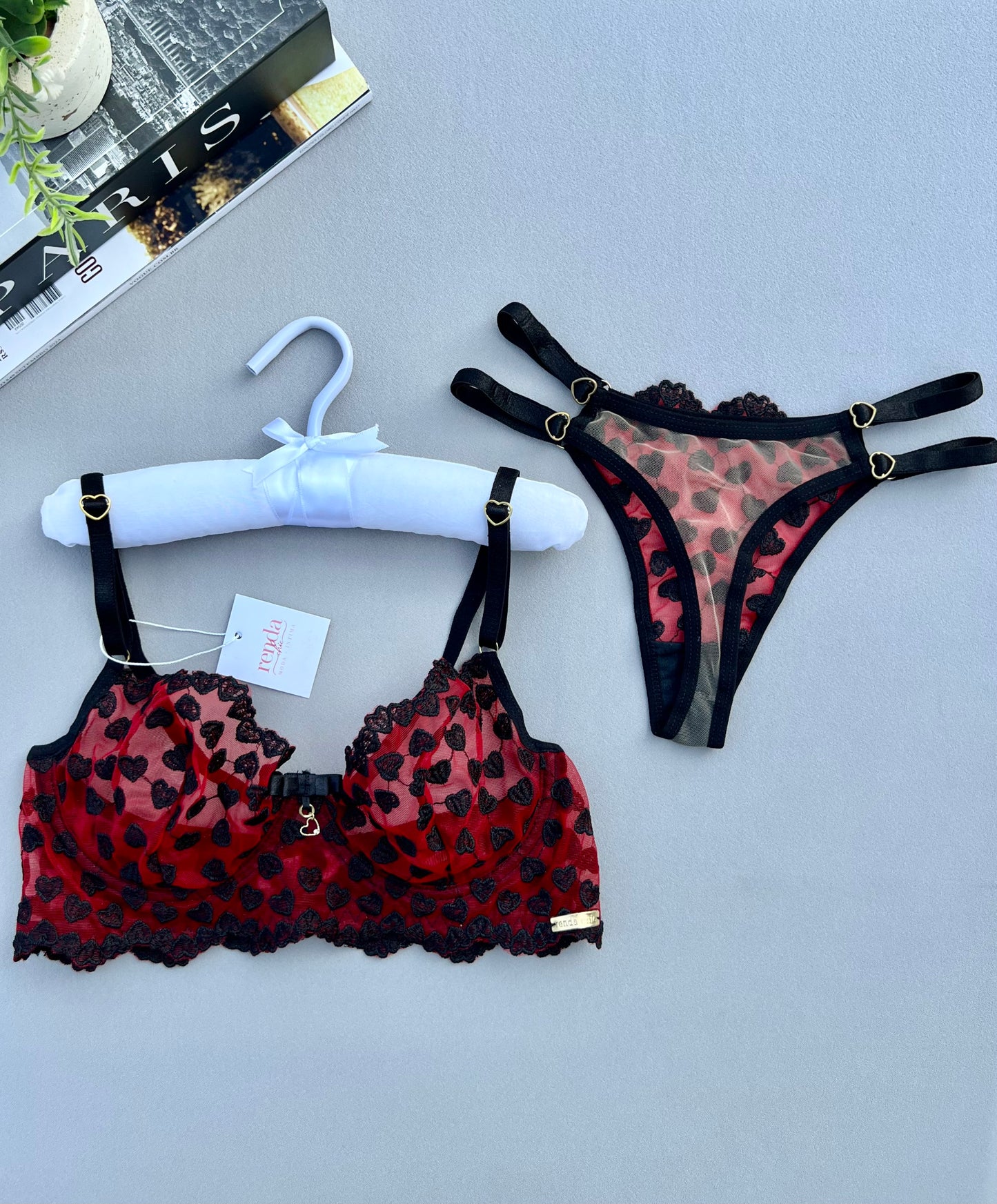 CONJUNTO ELOISE – TULE BORDADO COM CORAÇÕES – FIO DUPLO