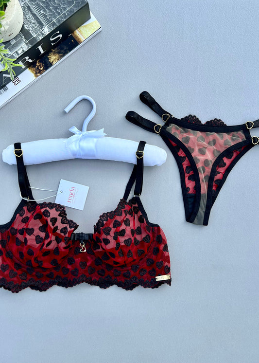 Conjunto Amour Désiré Red with Black - Tule bordado com corações - fio duplo