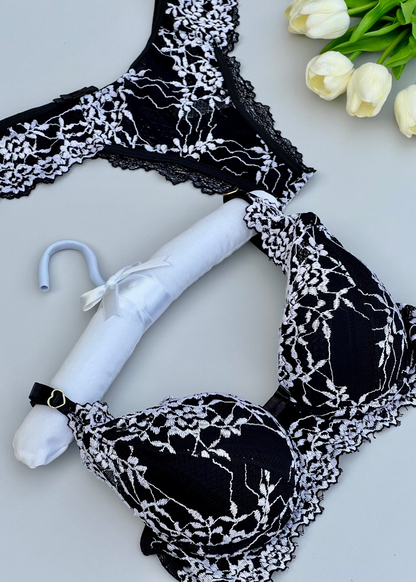 Conjunto Essentiel - Renda bicolor