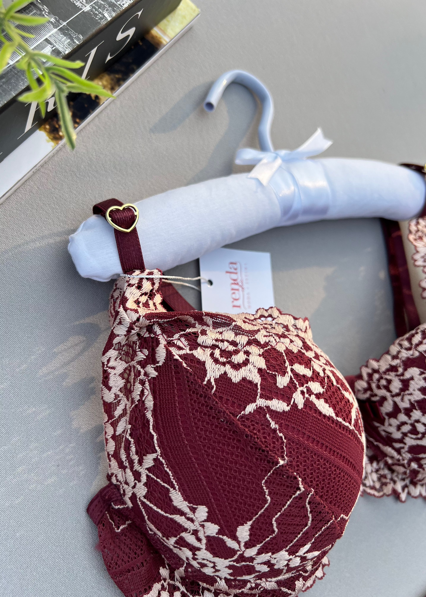 Conjunto Essentiel - Renda bicolor