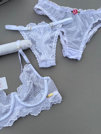 CONJUNTO CELINE - RENDA LAISE COM DUAS CALCINHAS