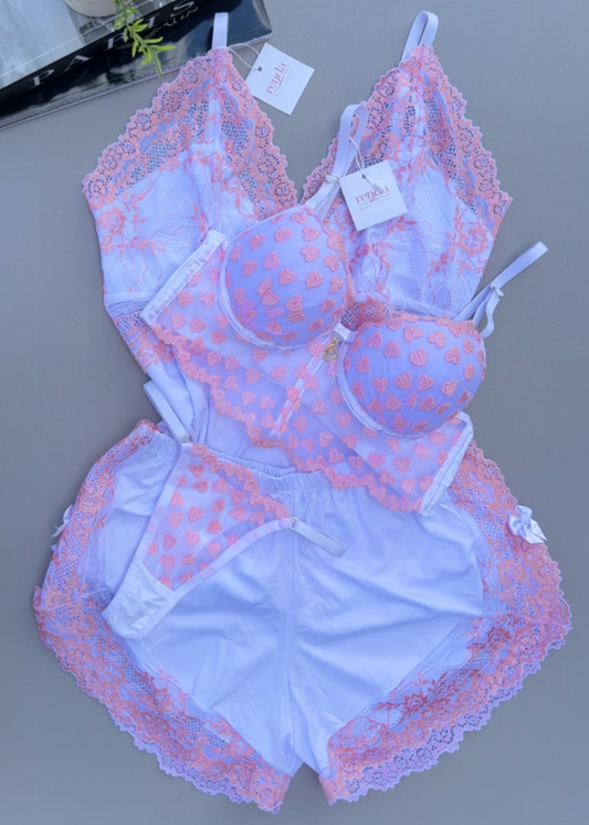 Édition White and Light Pink— Combo 4 peças: Conjunto de pijama curto + Conjunto Coeur Sauvage