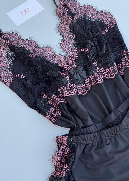 Conjunto de pijama curto - Black and Rose